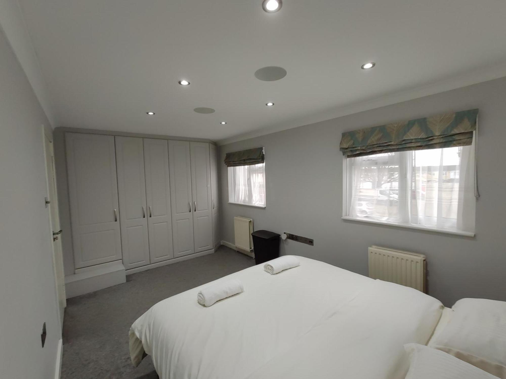Elegant 3-Bedroom Home, Sleeps Up To 5 Guest. South Ockendon 외부 사진